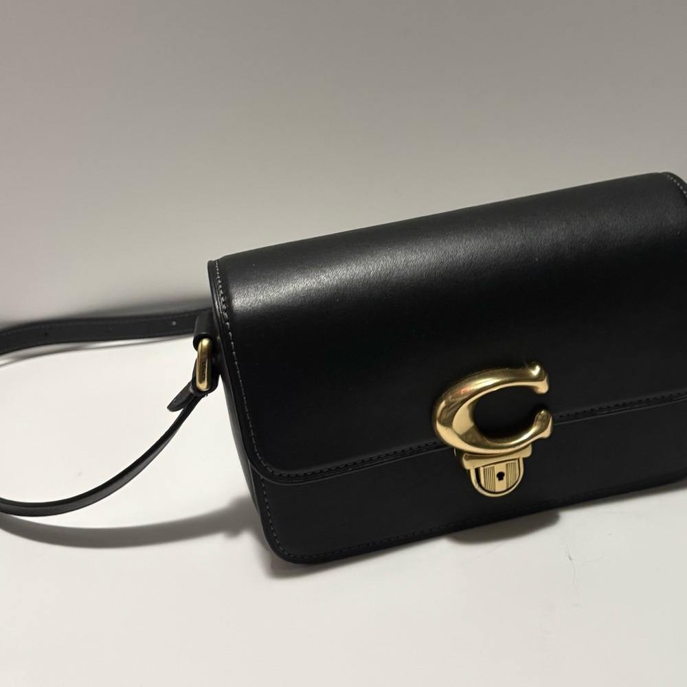 Coach Black Leather Tabby Shoulder Bag with Gold Hardware - Picture 7 of 12